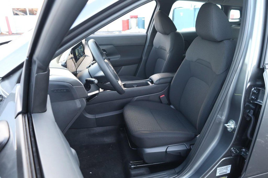 New 2026 Nissan Kicks S image 8