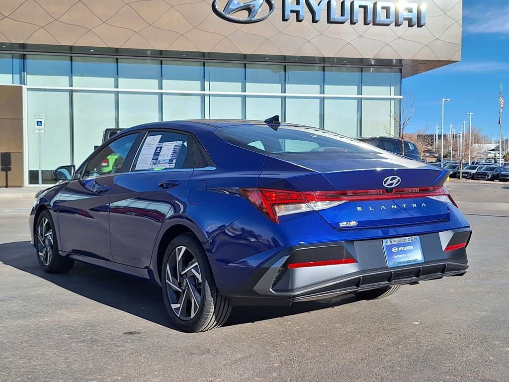 New 2025 Hyundai Elantra SEL image 5