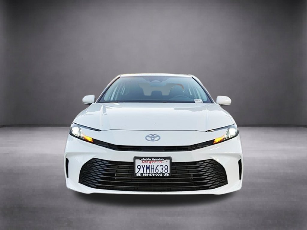 Used 2026 Toyota Camry Hybrid FWD image 11