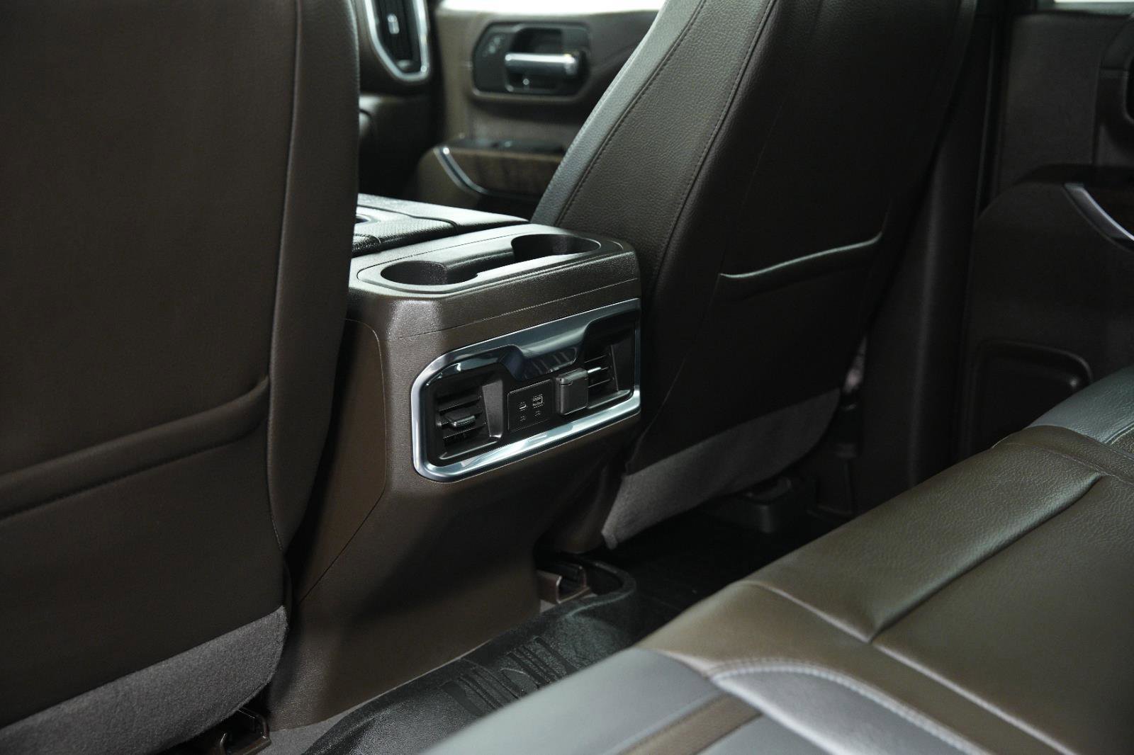 Used 2022 GMC Sierra 3500 Denali w/ Technology Package image 21