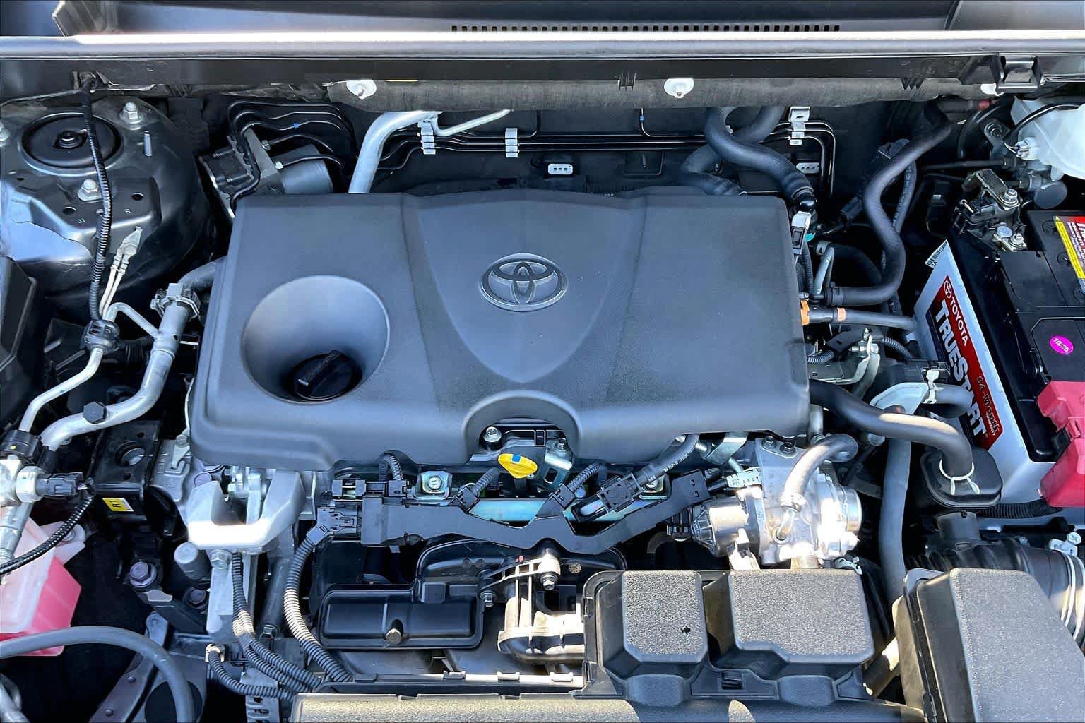 Certified 2023 Toyota RAV4 XLE w/ Convenience Package FWD image 32