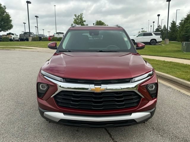 Used 2024 Chevrolet TrailBlazer LT w/ Driver Confidence Package FWD image 9