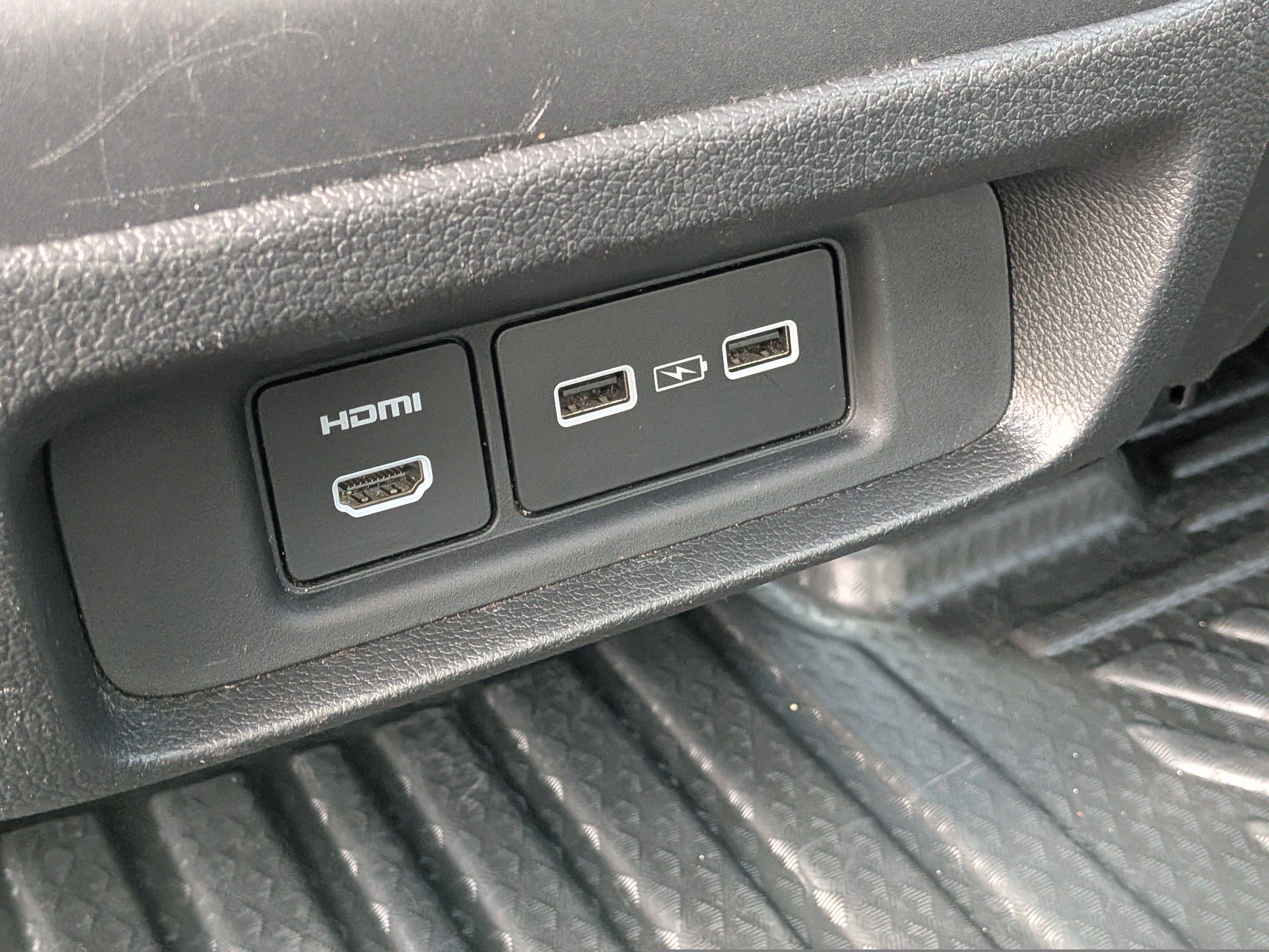 Used 2023 Honda Odyssey Elite image 16
