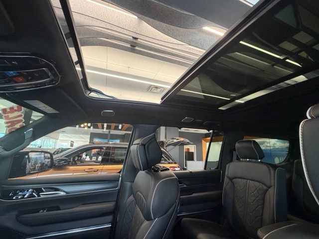 New 2026 Jeep Grand Wagoneer Summit AWD/4WD image 13