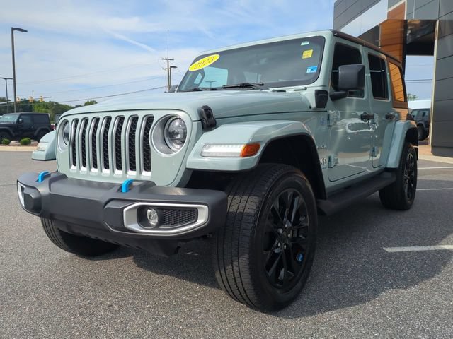 Used 2023 Jeep Wrangler Unlimited Sahara w/ Cold Weather Group AWD/4WD image 8