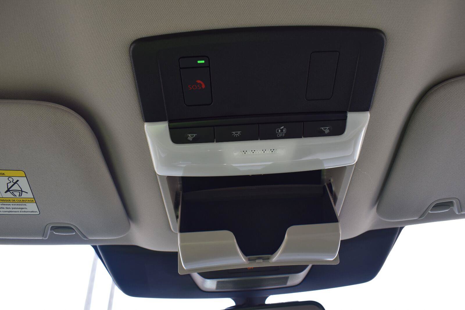Used 2025 Nissan Pathfinder SL FWD image 42