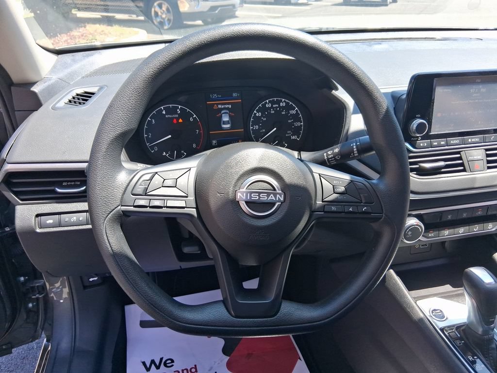 Used 2023 Nissan Altima 2.5 S FWD image 15