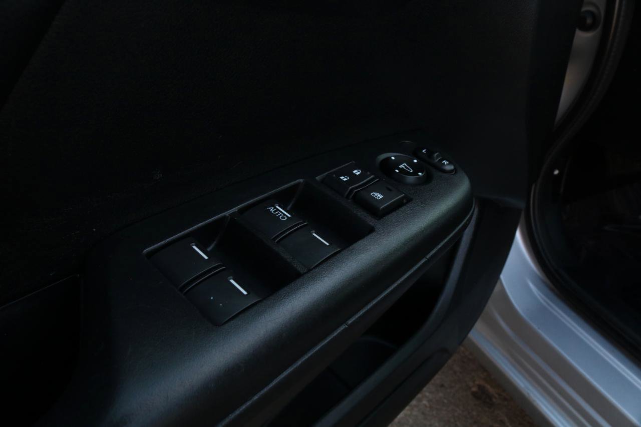 Used 2013 Honda Civic EX-L image 18