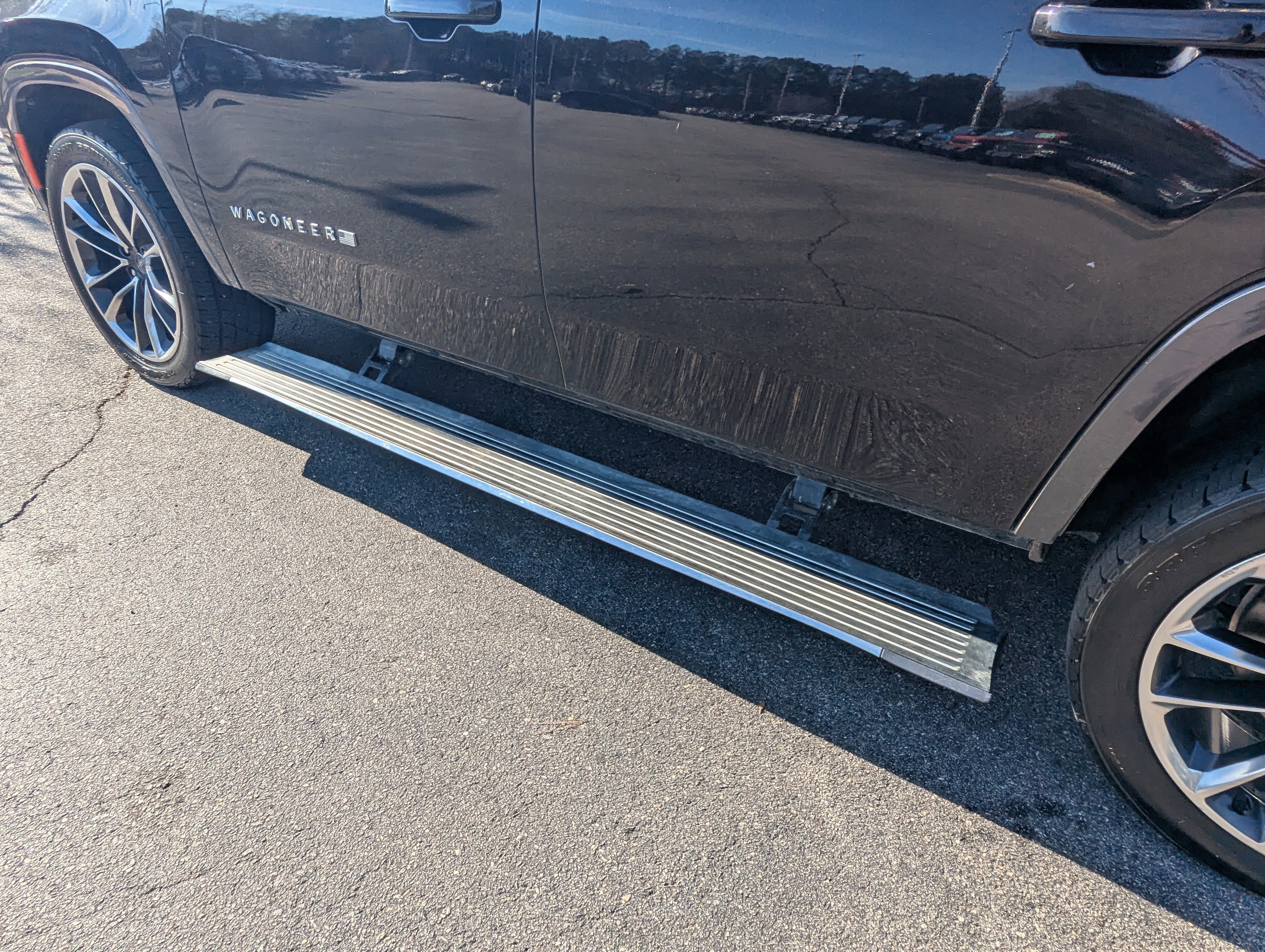 Used 2022 Jeep Wagoneer Series III w/ Premium Group I image 31