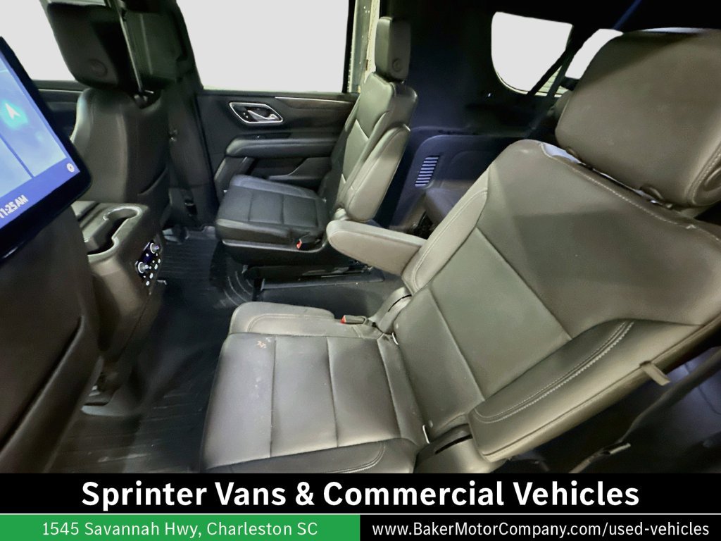 Used 2021 Chevrolet Suburban LT w/ Luxury Package RWD image 24