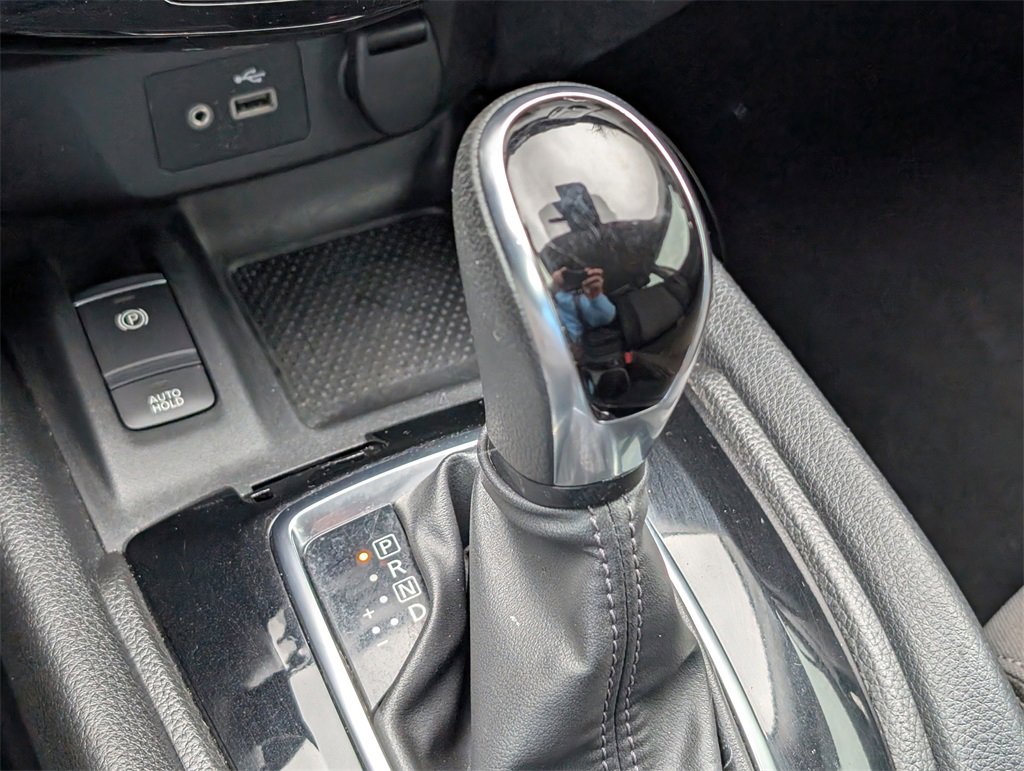 Used 2019 Nissan Rogue Sport SV w/ Technology Package image 29