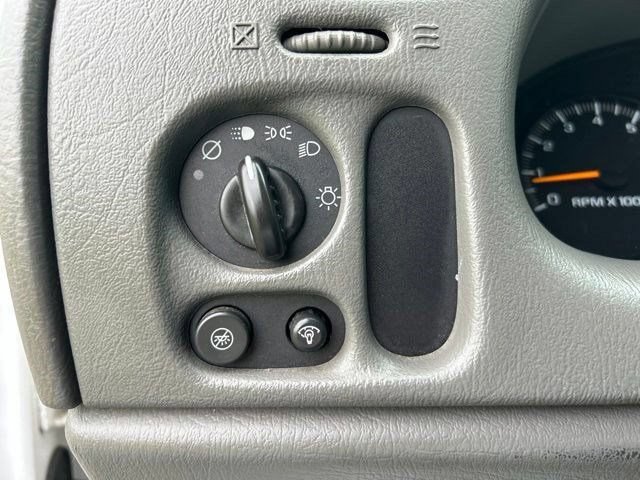 Used 2004 Chevrolet TrailBlazer LS w/ LS Preferred Equipment Group AWD/4WD image 15