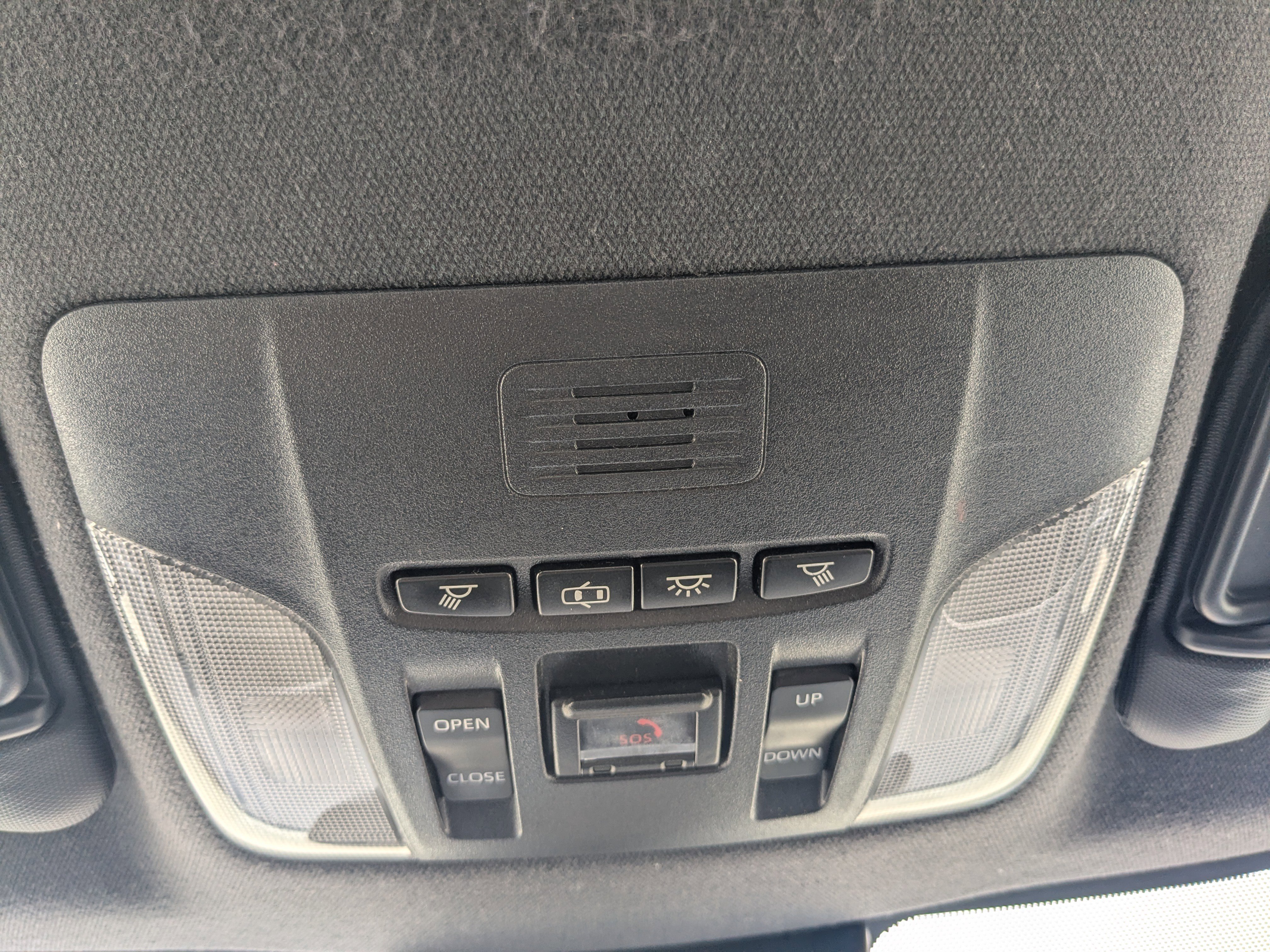 Used 2021 Toyota Corolla XSE image 26