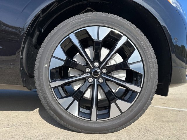 New 2026 Volvo XC60 B5 Plus w/ Protection Package Premier image 9