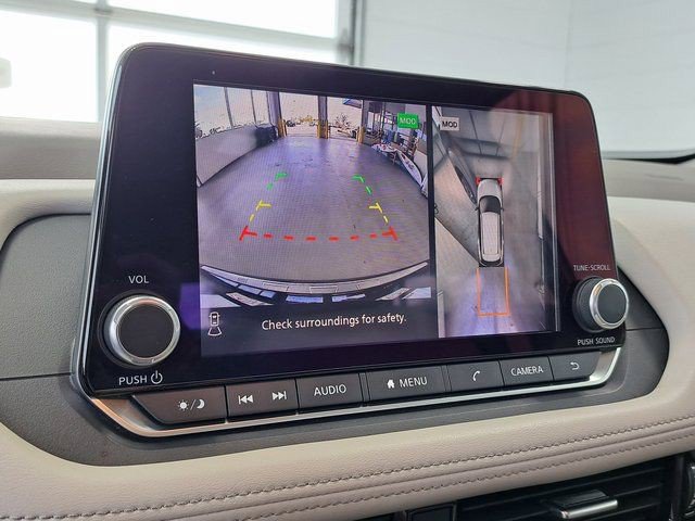 Used 2023 Nissan Rogue SL AWD/4WD image 15