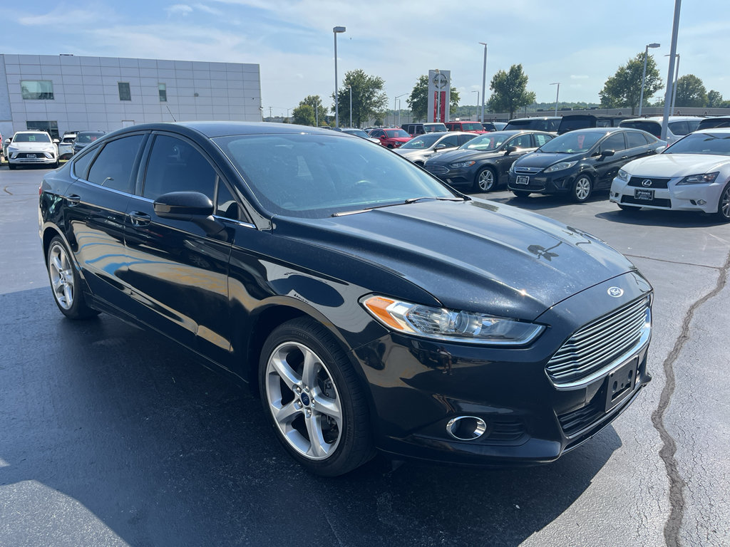 Used 2016 Ford Fusion S w/ Equipment Group 101A FWD image 6