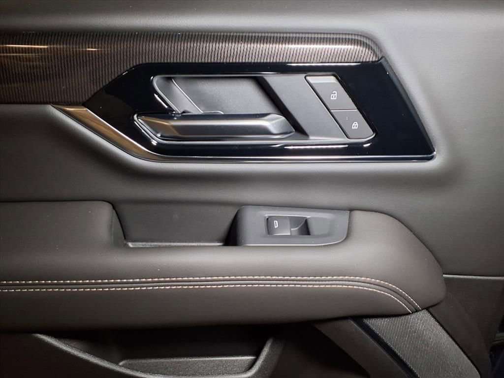 New 2026 GMC Yukon XL Elevation AWD/4WD image 11