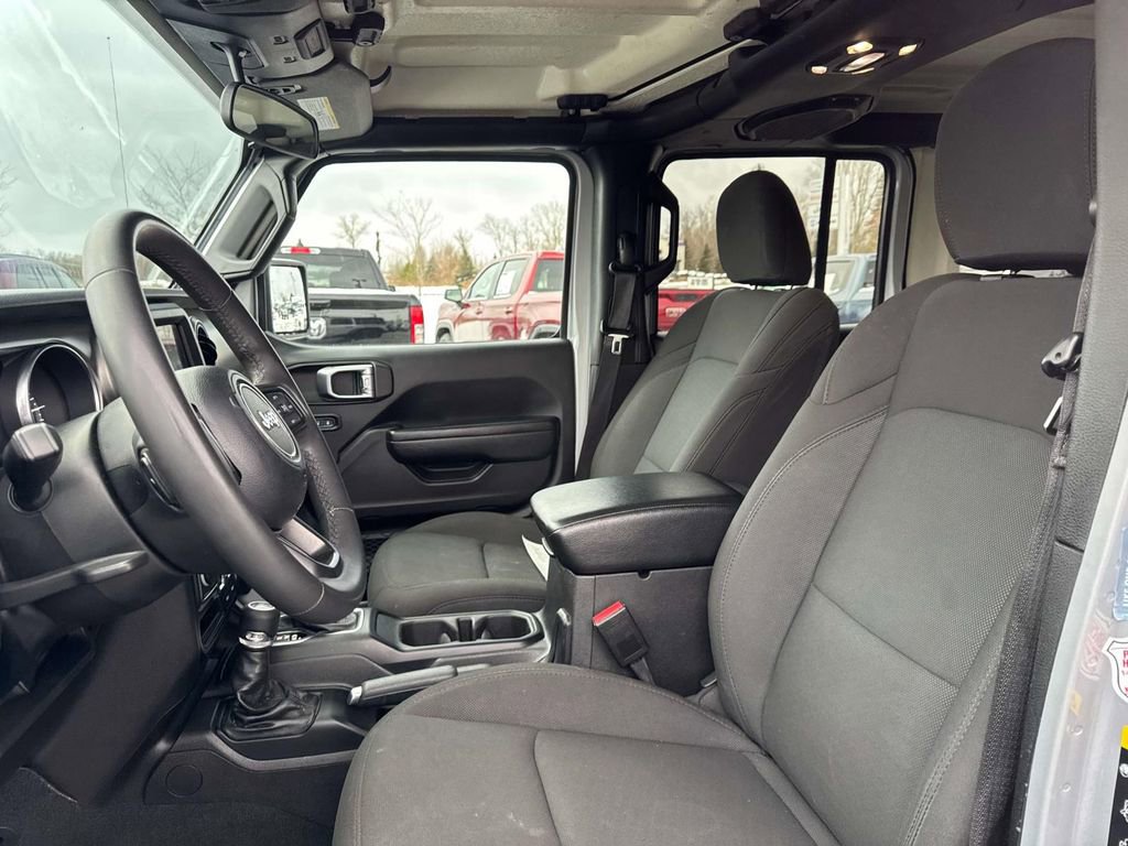 Used 2023 Jeep Wrangler Unlimited image 12