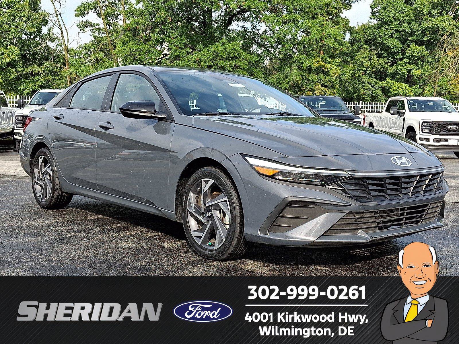 Used 2025 Hyundai Elantra Sport FWD image 1
