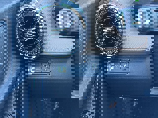 New 2026 Chevrolet Equinox ACTIV w/ Convenience Package III image 19