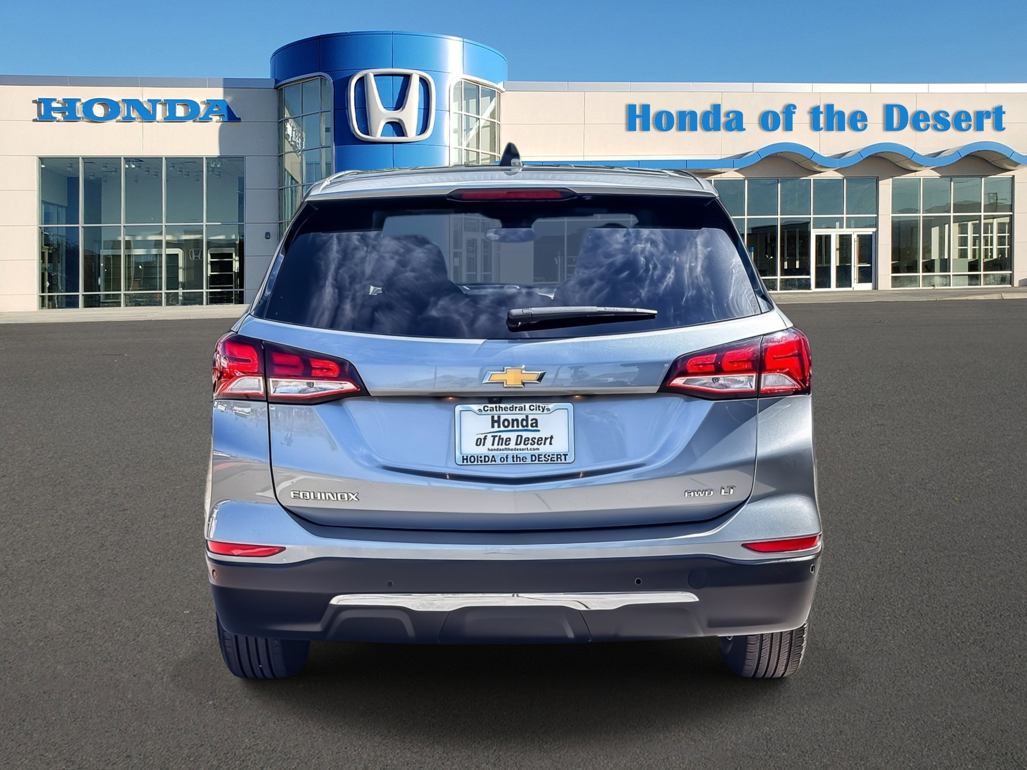 Used 2024 Chevrolet Equinox LT AWD/4WD image 6