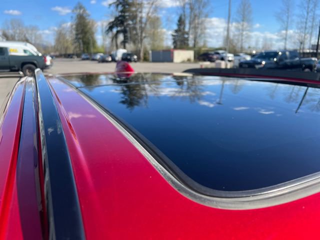 Used 2024 Cadillac XT4 Sport w/ Technology Package image 16