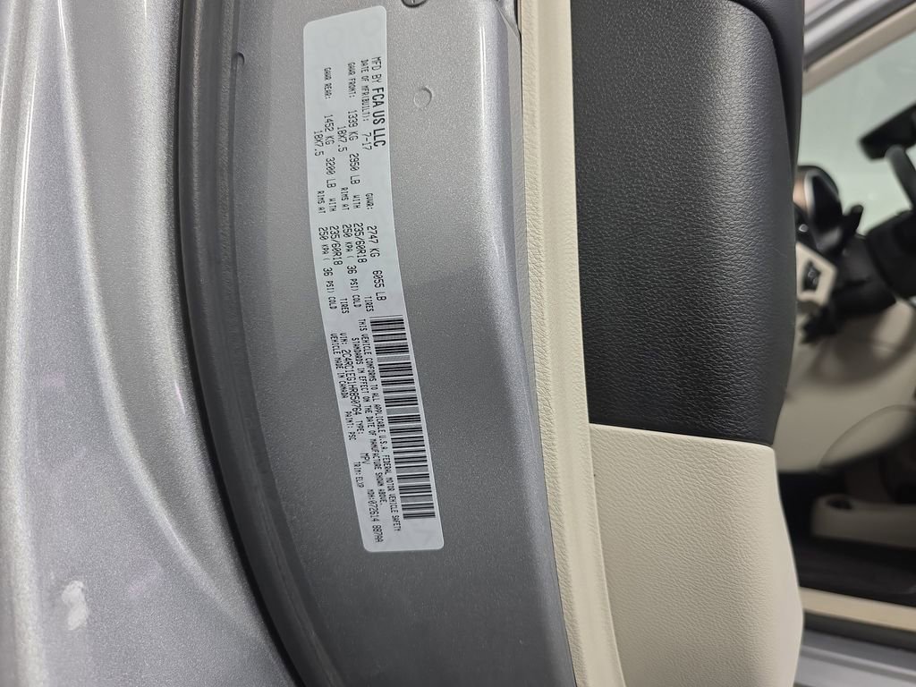 Used 2017 Chrysler Pacifica Touring-L Plus w/ Advanced Safetytec Group image 41