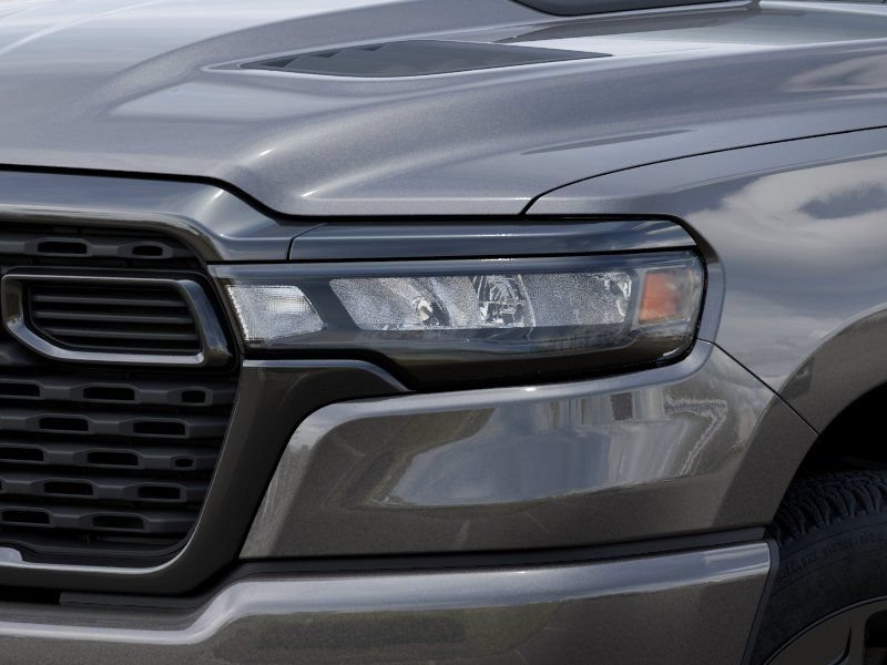 New 2026 RAM 1500 Express AWD/4WD image 10