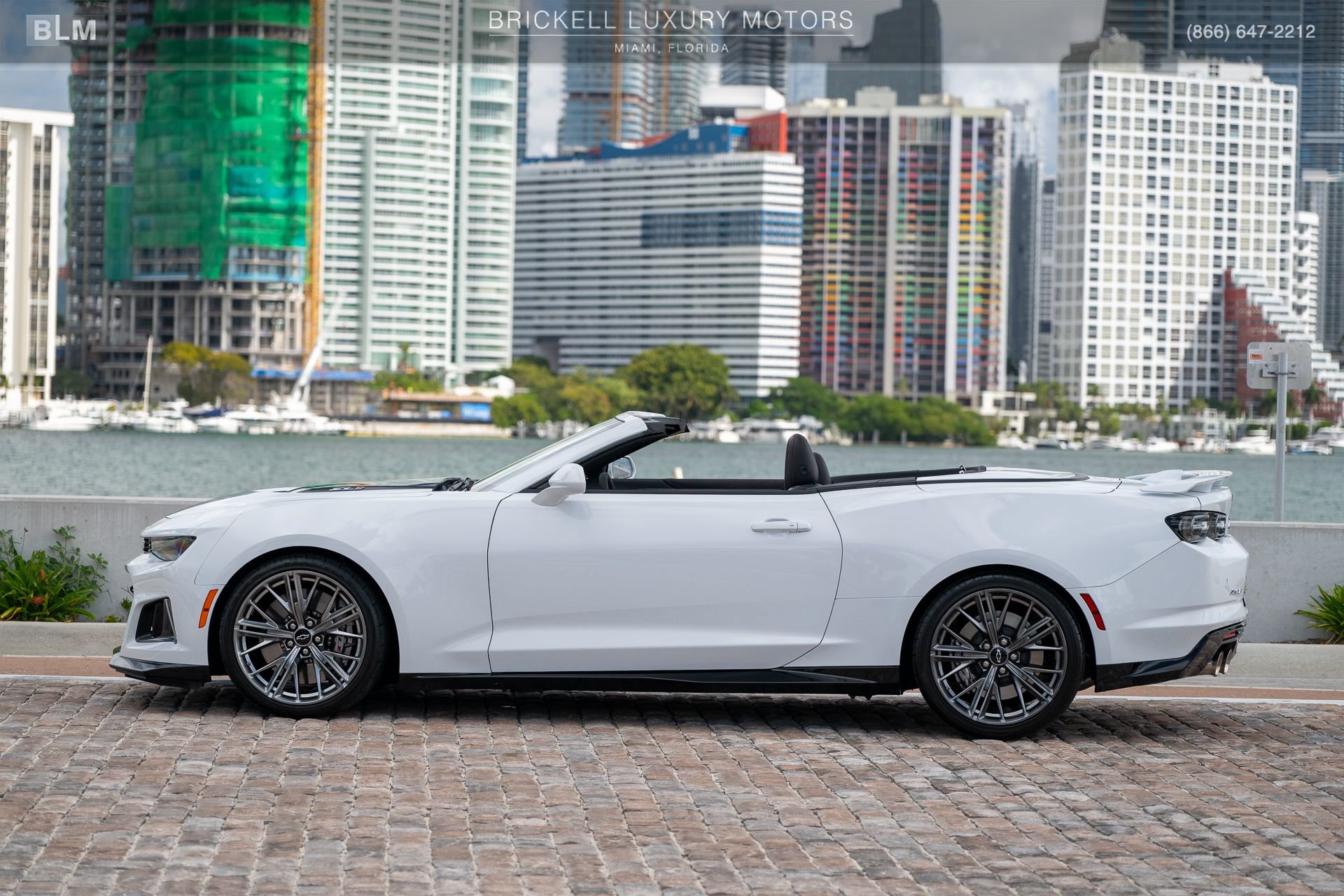 Used 2022 Chevrolet Camaro ZL1 RWD image 8