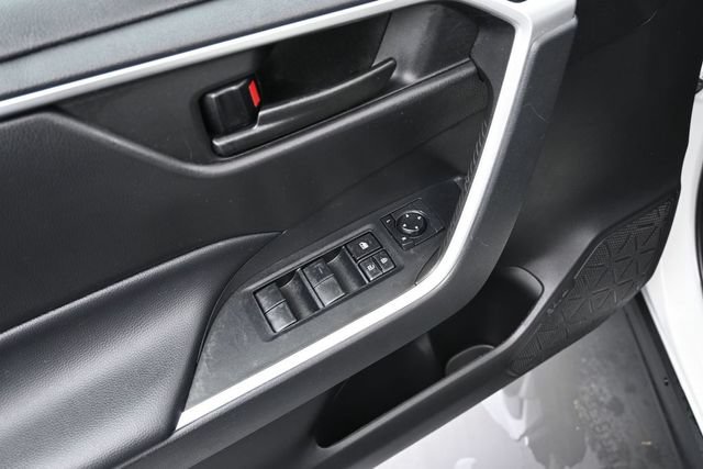 Used 2023 Toyota RAV4 LE AWD/4WD image 20