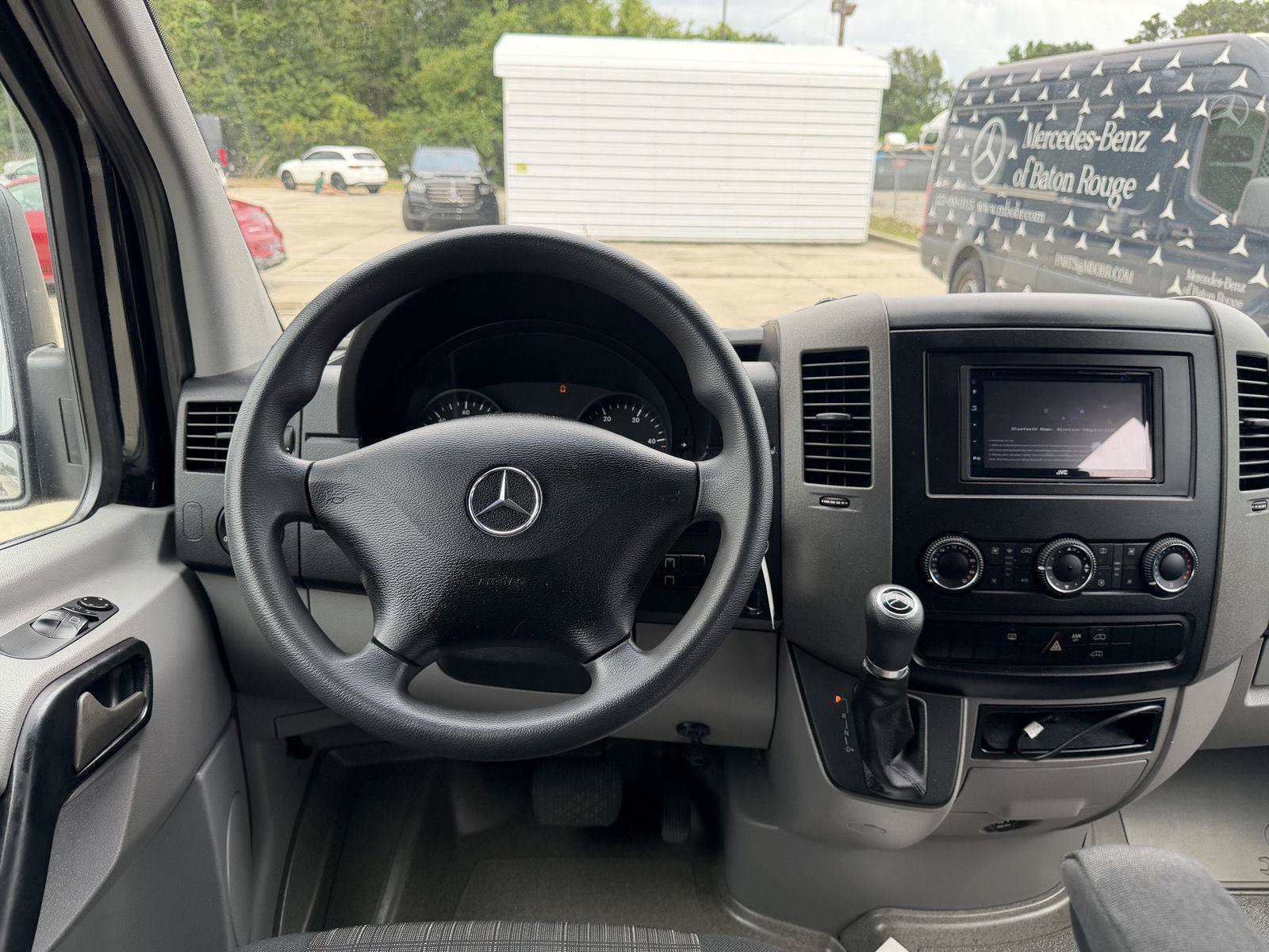 Used 2016 Mercedes-Benz Sprinter 2500 image 21