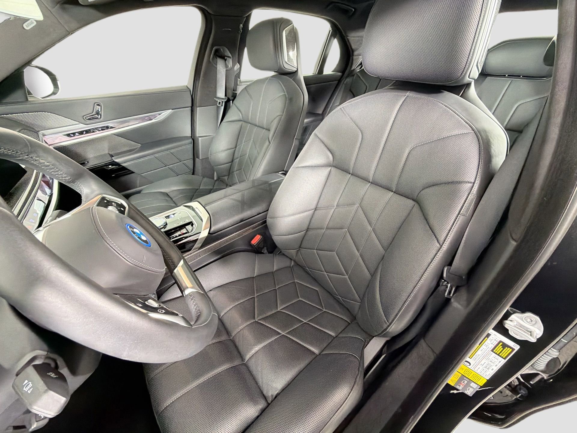 Certified 2023 BMW i7 xDrive60 image 21