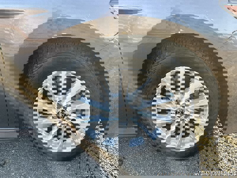 Used 2022 Toyota Camry LE image 13