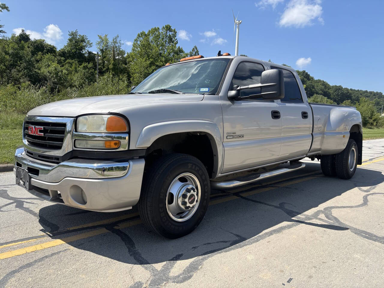 Used 2007 GMC Sierra 3500 SLT w/ Heavy-Duty Power Package image 1