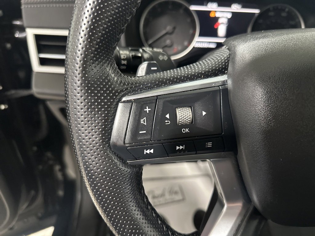 Used 2024 Mitsubishi Outlander AWD image 17