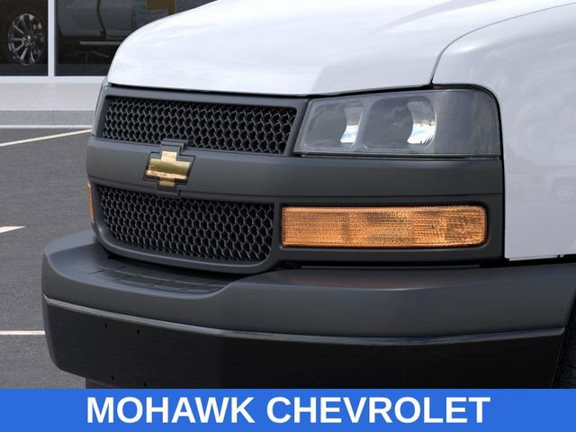New 2024 Chevrolet Express 3500 Extended RWD image 13