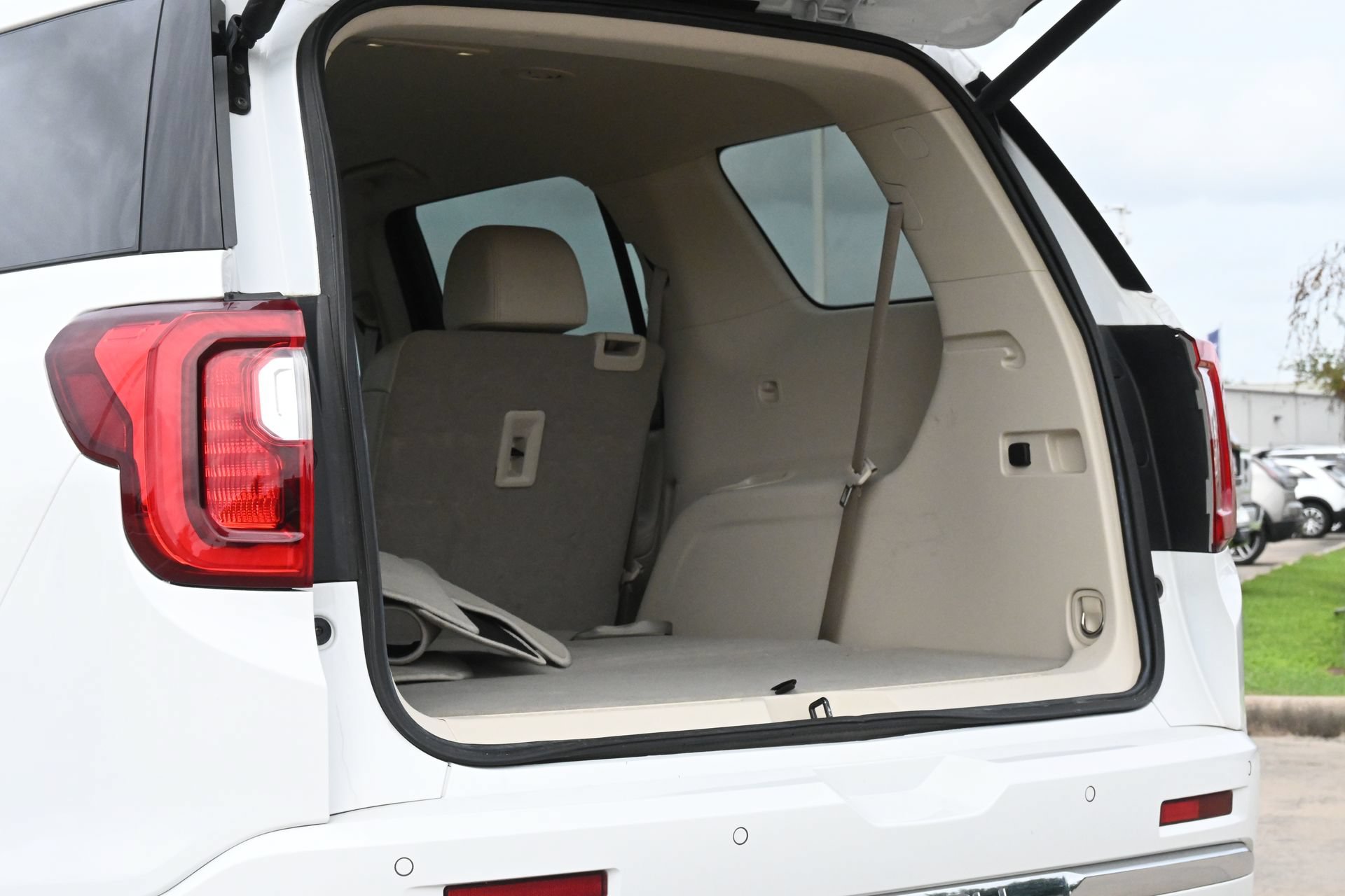 Used 2023 GMC Acadia Denali AWD/4WD image 23