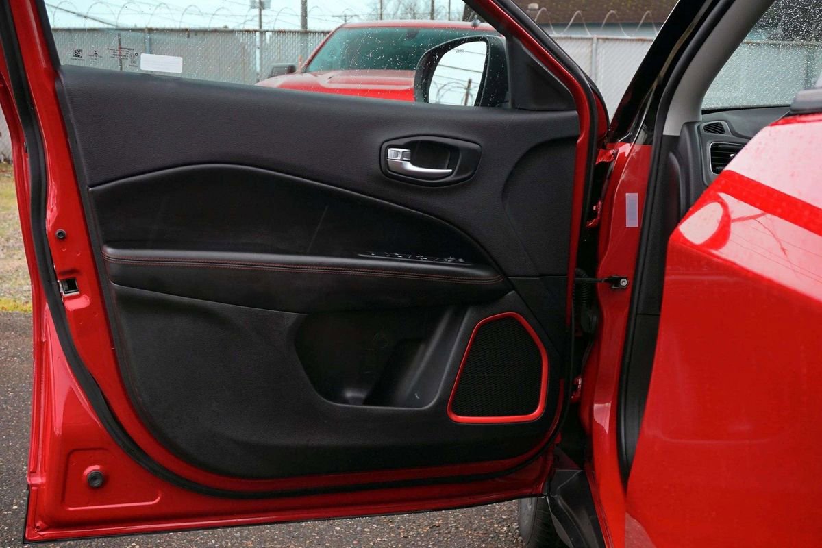 Used 2021 Jeep Compass Trailhawk image 14