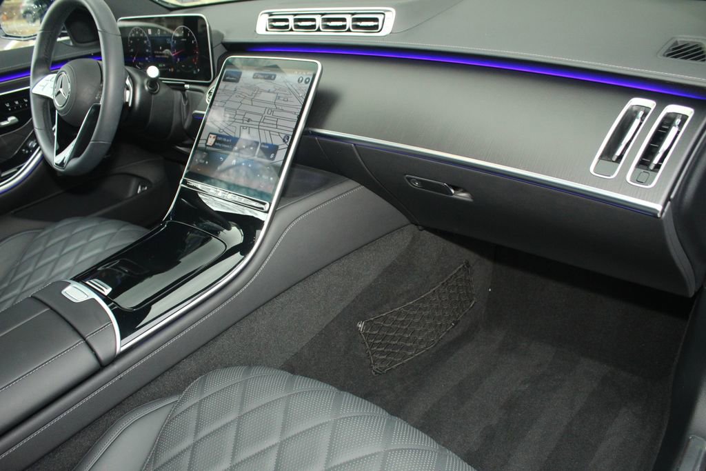 Used 2025 Mercedes-Benz S 580 4MATIC Sedan image 26