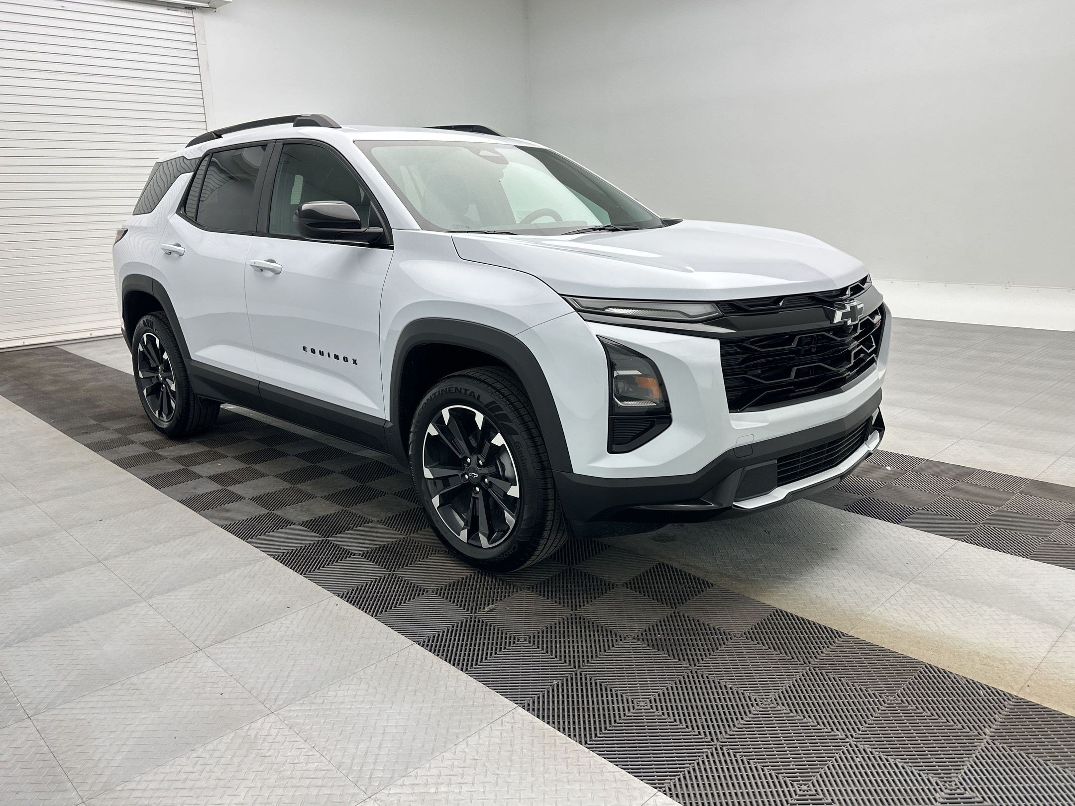 New 2027 Chevrolet Equinox RS w/ LPO, Floor Liner Package AWD/4WD image 7