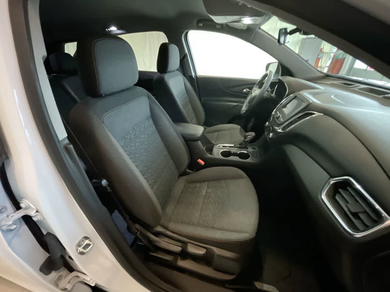 Used 2023 Chevrolet Equinox LT w/ LPO, Floor Liner Package AWD/4WD image 24