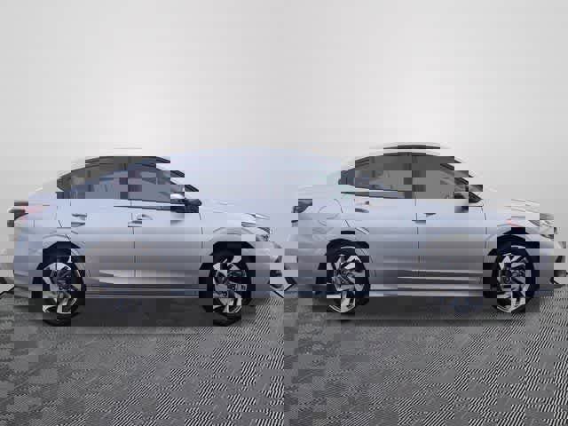 Used 2024 Subaru Legacy Limited image 4