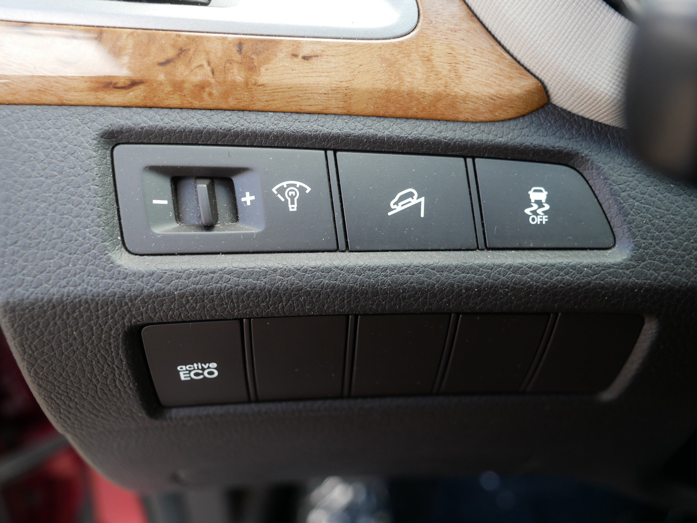 Used 2013 Hyundai Santa Fe Sport FWD image 23