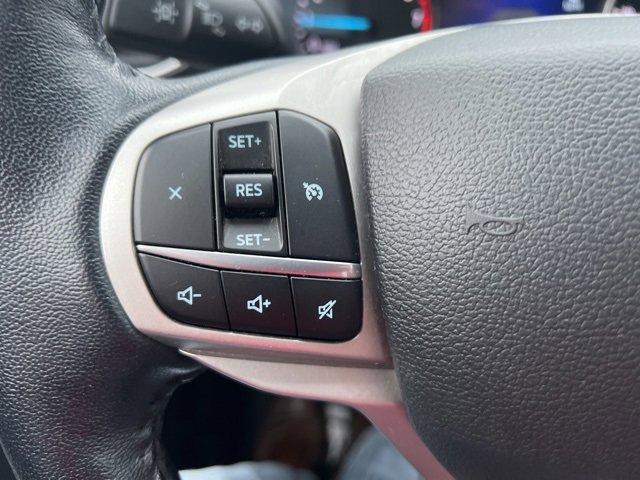 Used 2022 Ford Explorer XLT w/ Equipment Group 202A image 15