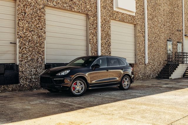 Used 2012 Porsche Cayenne Turbo AWD/4WD image 17