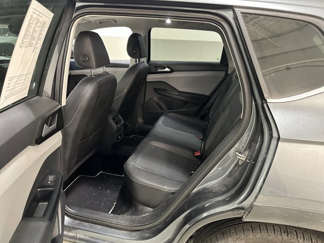 Certified 2023 Volkswagen Taos SE image 8