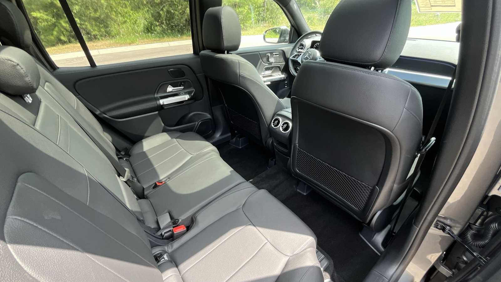 New 2026 Mercedes-Benz GLB 250 4MATIC image 12