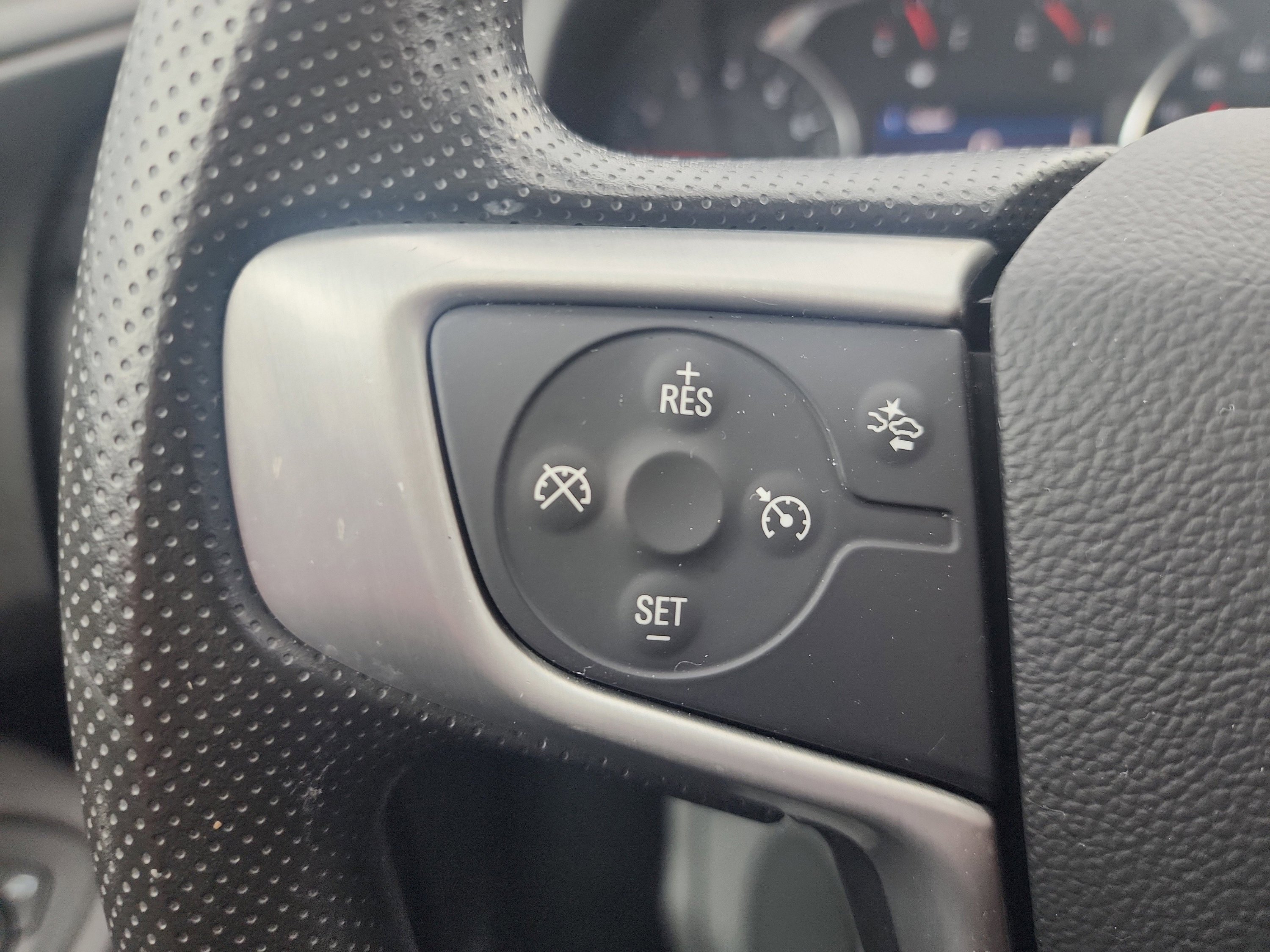 Used 2022 GMC Terrain SLE image 38