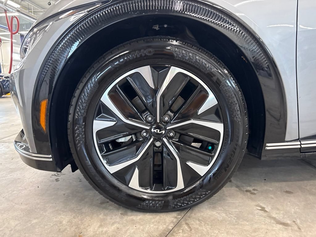 Certified 2024 Kia EV6 Wind AWD/4WD image 28