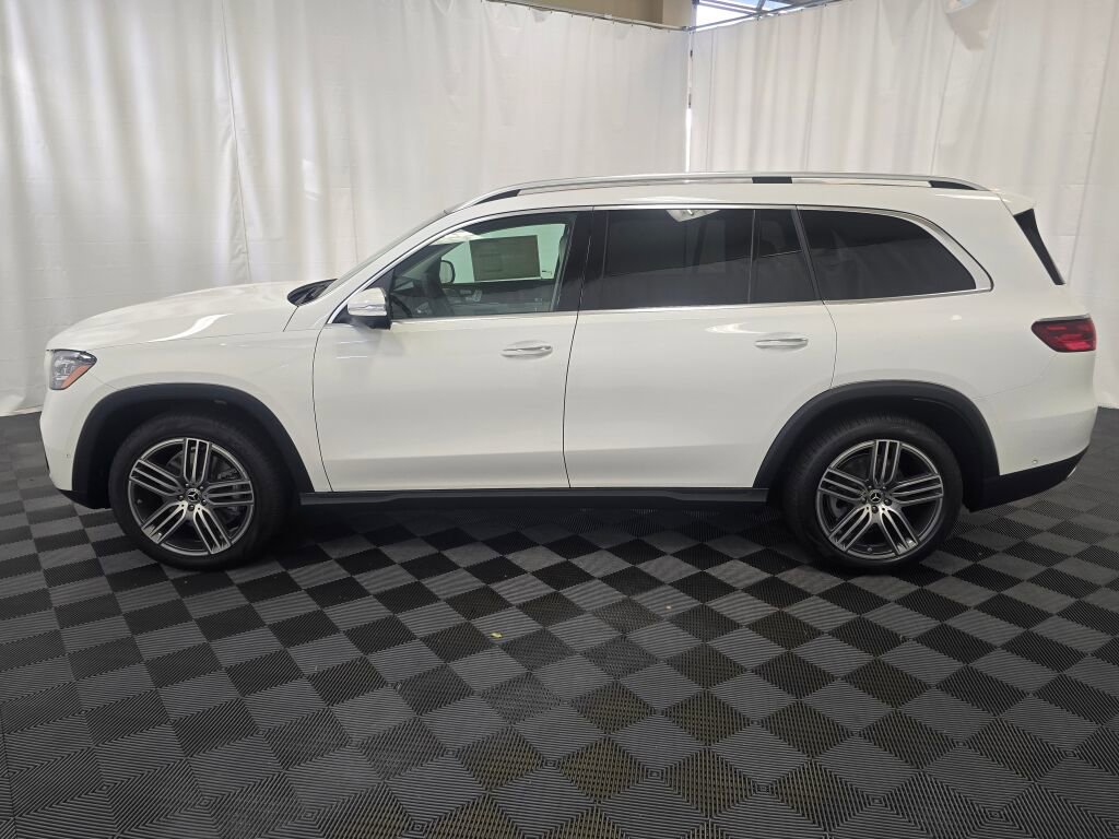 New 2026 Mercedes-Benz GLS 450 4MATIC image 3